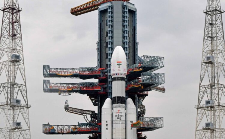 ISRO ने फिर रचा इतिहास,36 सैटेलाइट्स के साथ सबसे भारी LVM3 रॉकेट किया लॉन्च