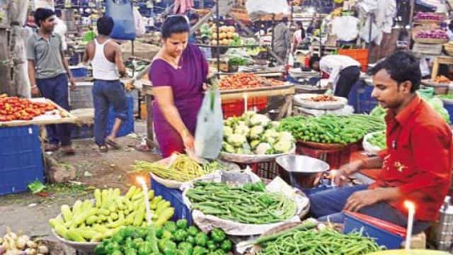 Retail Inflation on new low 1499873212