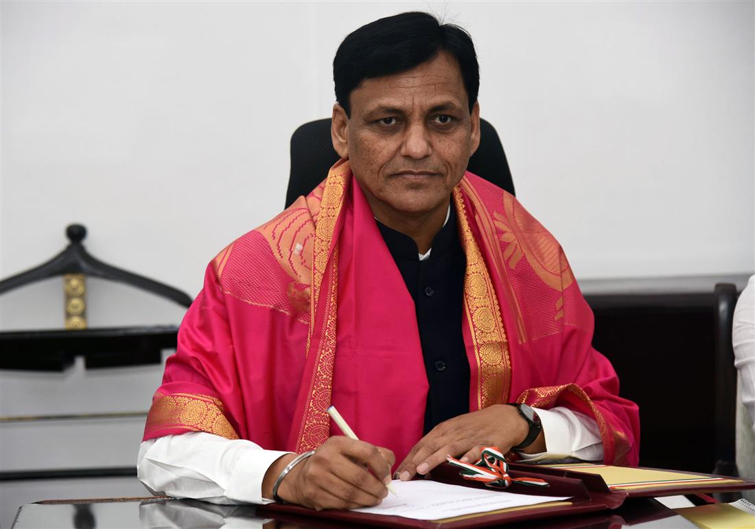 Shri Nityanand Rai taking charge as the Minister of State for Home Affairs in New Delhi on June 01 2019