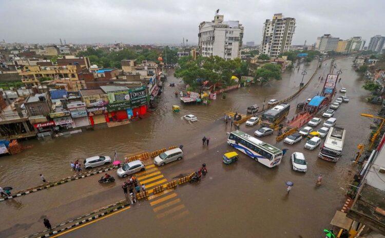  दिल्ली-NCR में आज से फिर बढ़ेगा पारा,इन राज्यों में होगी झमाझम बारिश,जानें मौसम का हाल