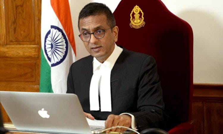  केंद्र सरकार पर भड़के CJI,कहा-जम्मू-कश्मीर में 35A ने छीन लिए भारतीयों के 3 मौलिक अधिकार