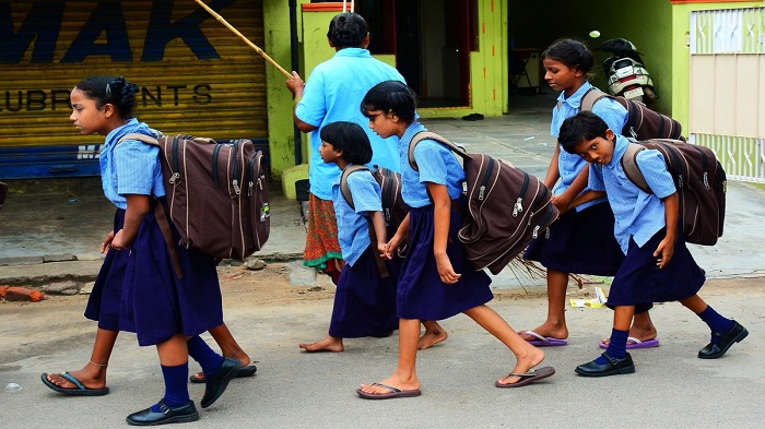 सरकारी स्कूलों में अब पहले जैसा नहीं मिलेगा छुट्टी,शिक्षा विभाग ने छुट्टियों में कटौती करते हुए नया कैलेंडर किया जारी