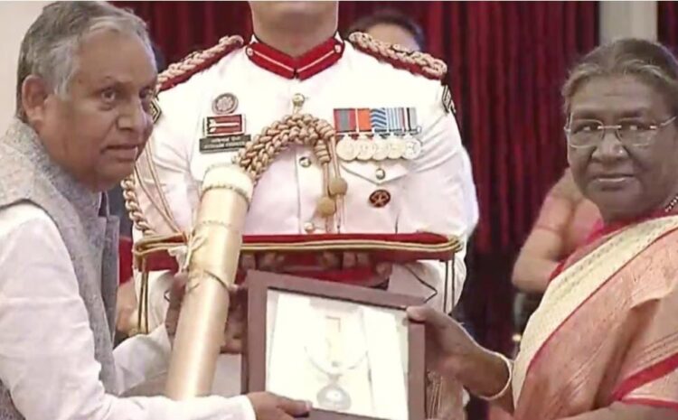  जननायक कर्पूरी ठाकुर के पुत्र रामनाथ ठाकुर ने प्राप्त किया  भारत रत्न पुरस्कार,सीएम नीतीश भी रहे मौजूद