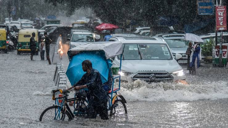  बिहार-झारखंड में बारिश को लेकर आया बड़ा अपडेट,दिल्ली में भी होगी भारी बारिश!