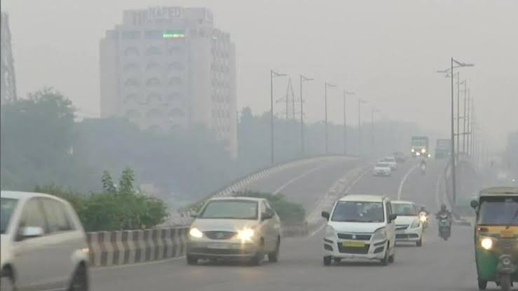  दिल्ली-एनसीआर में लगातार बढ़ रहा है प्रदूषण का स्तर,लोगों के स्वास्थ्य पर पड़ रहा है खराब असर